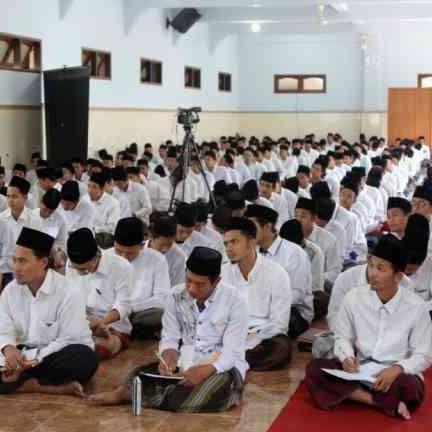 Potret Pendidikan Karakter Pesantren
